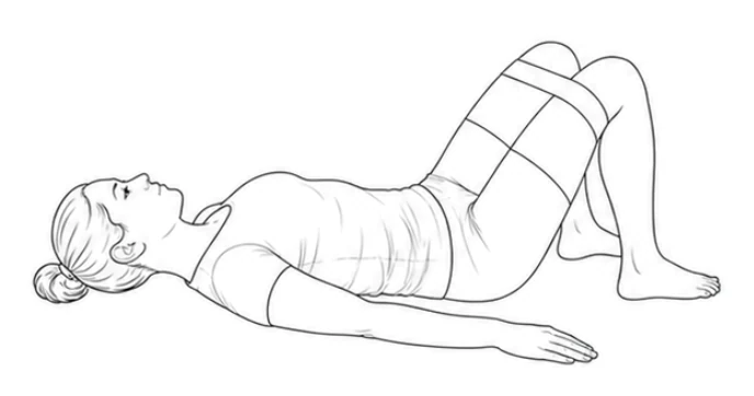 Bridge with elastic band – Lie on your back with your knees bent and feet hip-width apart. Place the band around your thighs just above the knees. Keep your knees slightly apart and rest your arms on the floor.